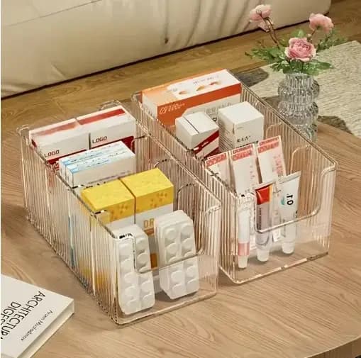 Boîte de rangement de médicaments avec séparateurs