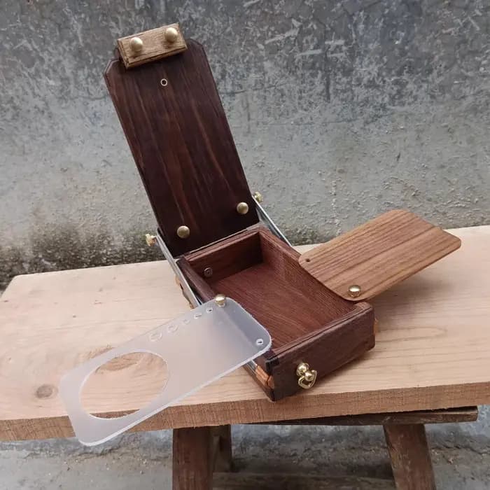 Petite boîte en bois monocouche 15.3x7.5x3.8cm