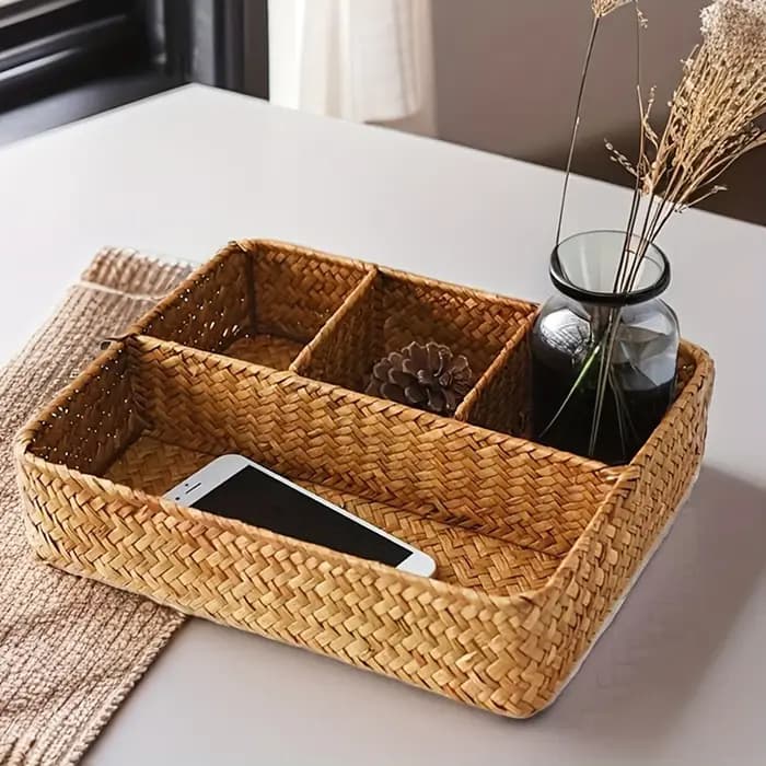 Panier de rangement en jonc de mer tressé à quatre compartiments