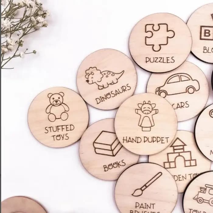 Étiquettes de rangement en bois pour salle de jeux