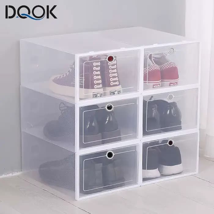 Boîte à chaussures transparente