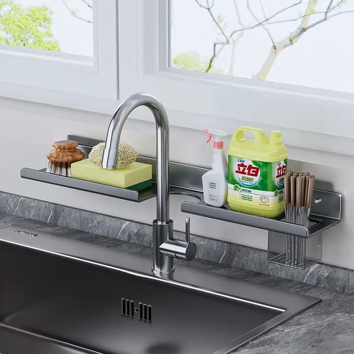 Étagère murale avec miroir et porte-gobelets
