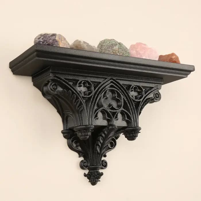 Étagère murale sculptée de style gothique pour la décoration