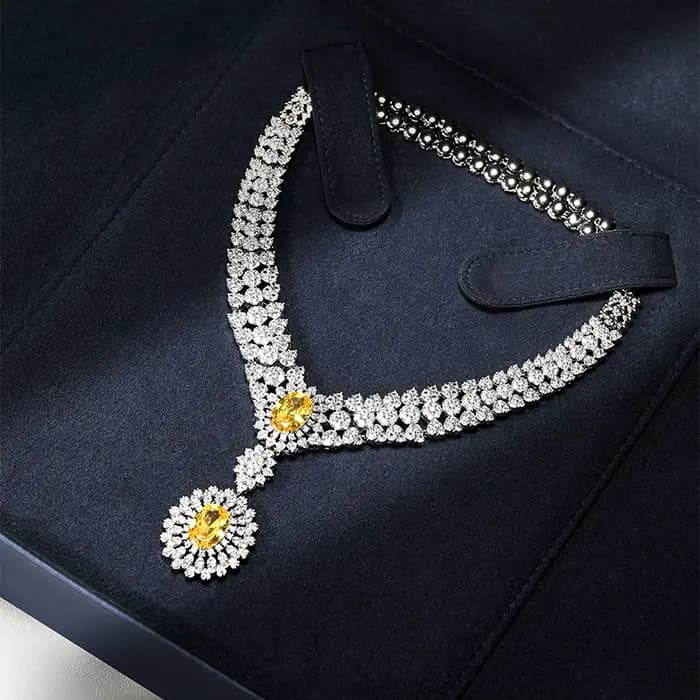 Boîte de rangement pour colliers de luxe Oirlv - Extérieur en simili cuir de qualité supérieure