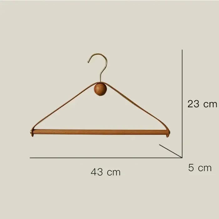 Cintres vintage en cuir et bois pour manteaux et pantalons – Présentoir