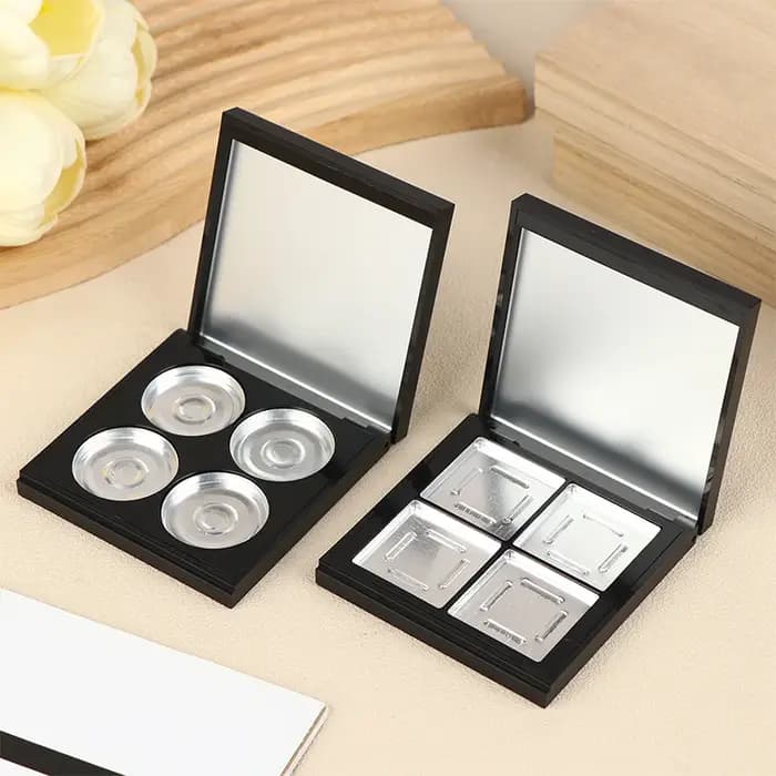 NOUVEAU Boîte de rangement magnétique vide à 4 compartiments pour cosmétiques