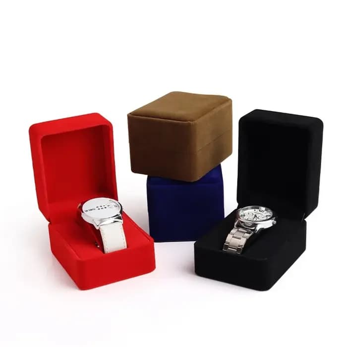 Boîte de montre en velours avec coins arrondis