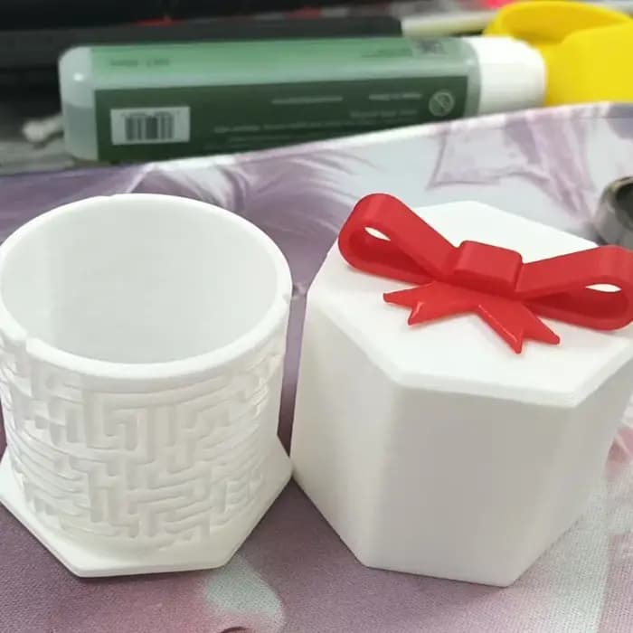 Conteneur de rangement de puzzle en forme de boîte cadeau de Noël, porte-monnaie et porte-monnaie se