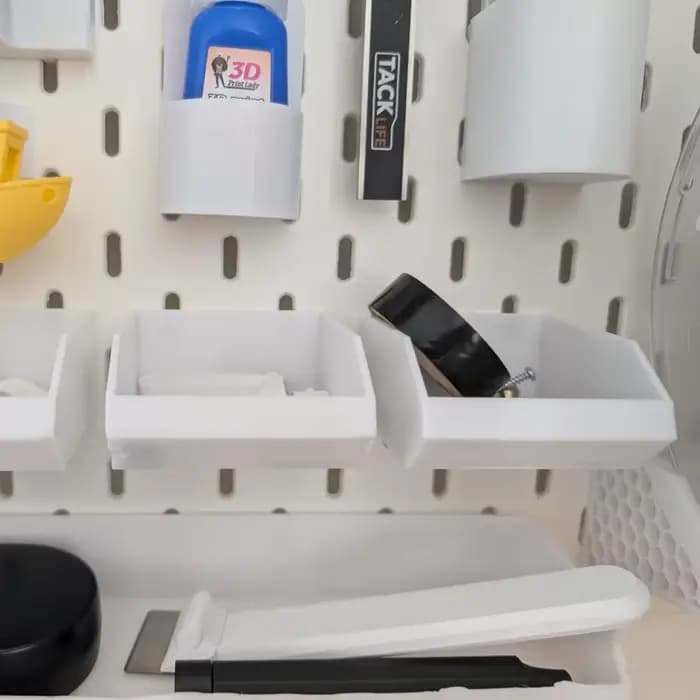 Organisateur de pièces d'outils en plastique pour gagner de la place - Boîte de rangement suspendue pour garage