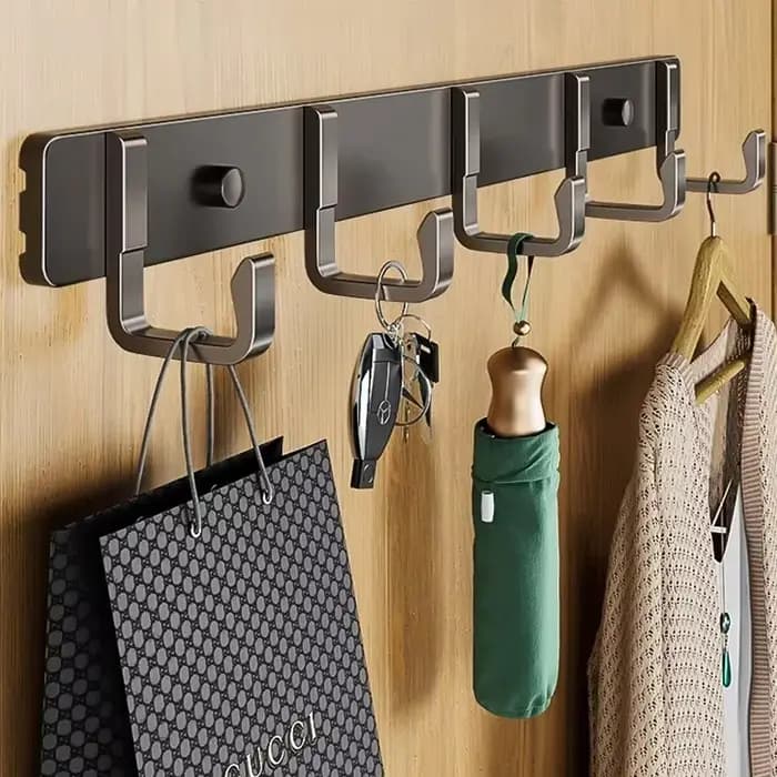 Crochets pour suspendre des vêtements à la porte d'entrée
