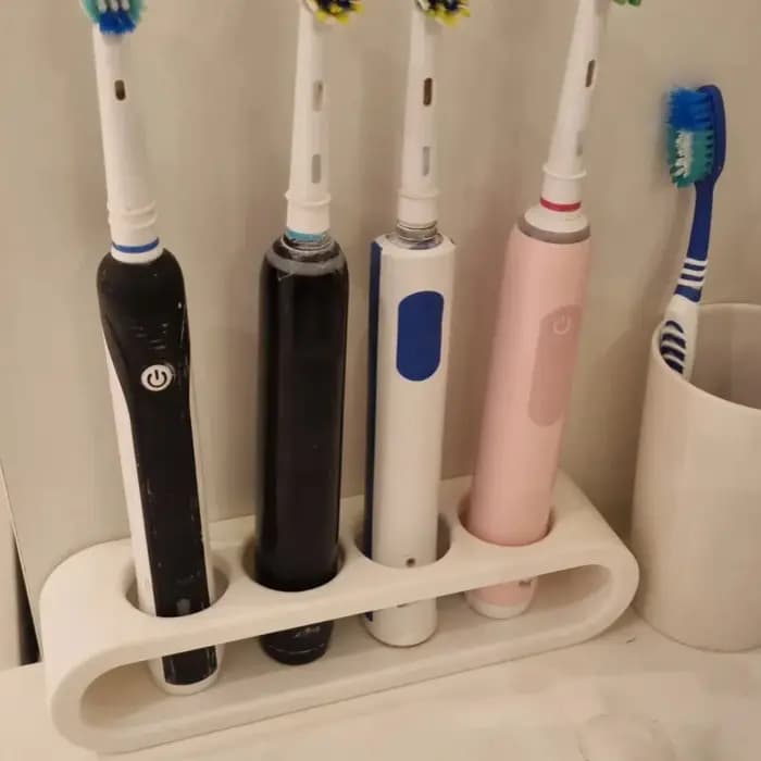 Support de rangement pour brosses à dents électriques de salle de bain