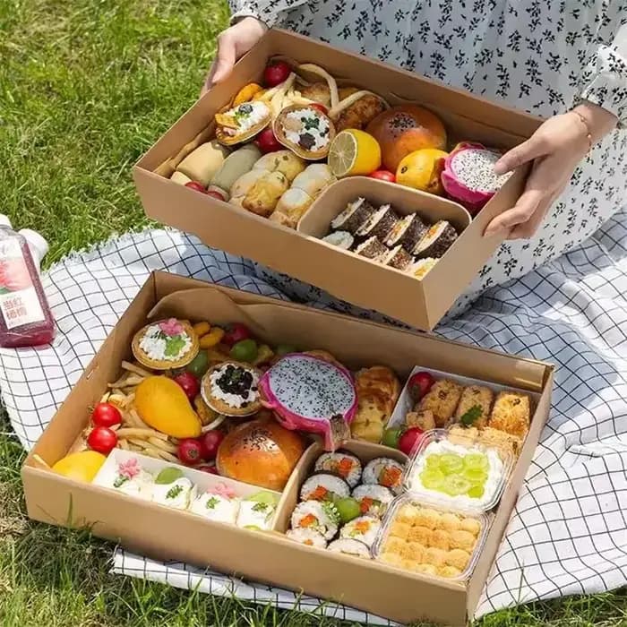 Boîte à lunch en papier kraft avec fenêtres transparentes