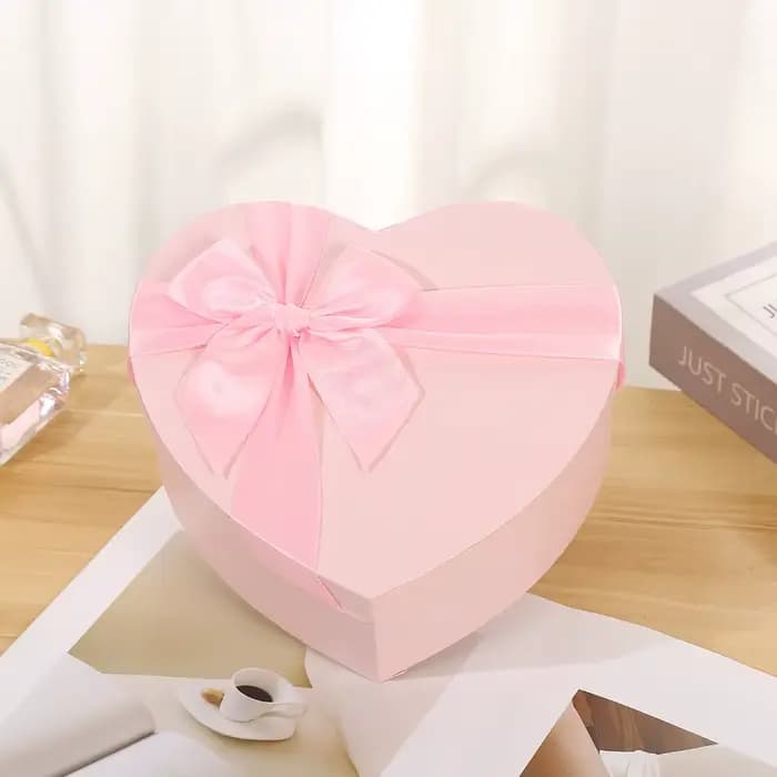 Nouvelle boîte cadeau en forme de cœur rouge avec couvercle, boîte en papier d'emballage, nœud papil