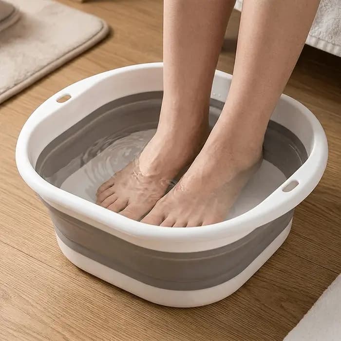 1 seau à eau pliable - Utilisé pour ranger le linge et les serviettes de bain. Conception portable adaptée à l'utilisation dans les éviers de cuisine des camping-cars en voyage