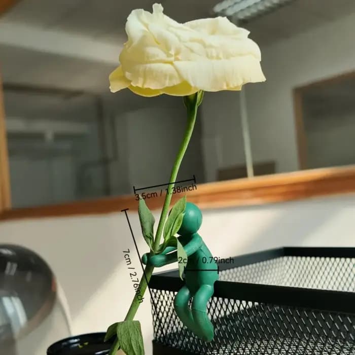 Support pour plantes coloré à 3 niveaux - Le support à fleurs en plastique présente un design unique, pratique pour la culture des plantes et le rangement des fleurs.