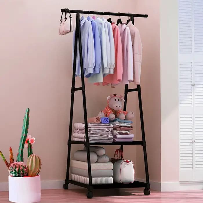 Porte-vêtements monté au sol