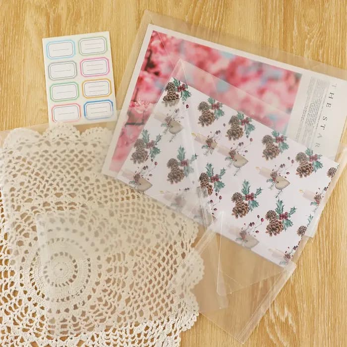 Enveloppes de rangement en plastique avec étiquettes colorées