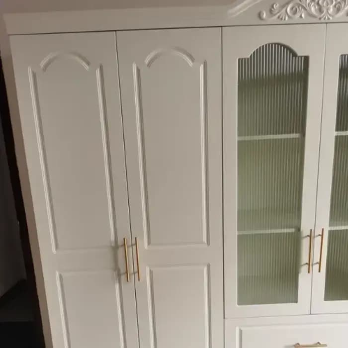Armoires de chambre blanches