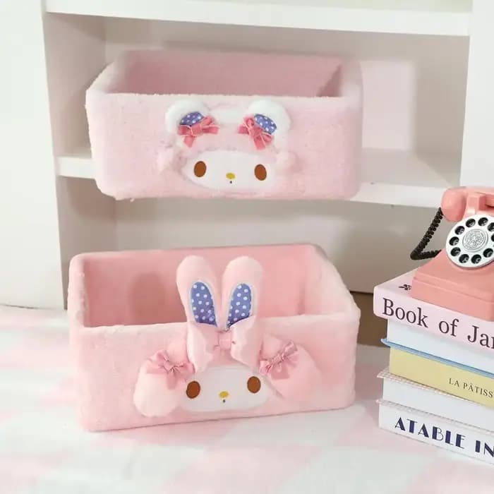 Boîte de rangement de bureau Kawaii, boîte de rangement en peluche pour cosmétiques et bijoux, décoration de chambre d'étudiant, cadeau de fête