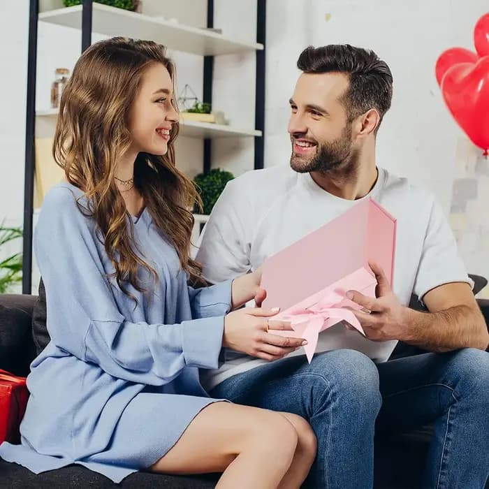 Coffret cadeau à fermeture magnétique rose/noir