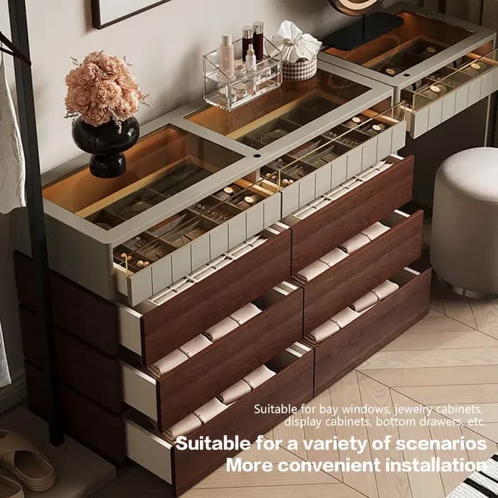 Armoire à bijoux cachée