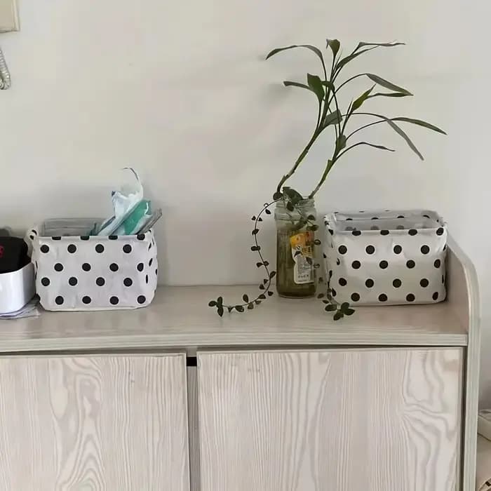 Boîte de rangement mignonne à pois noirs et blancs avec poignée