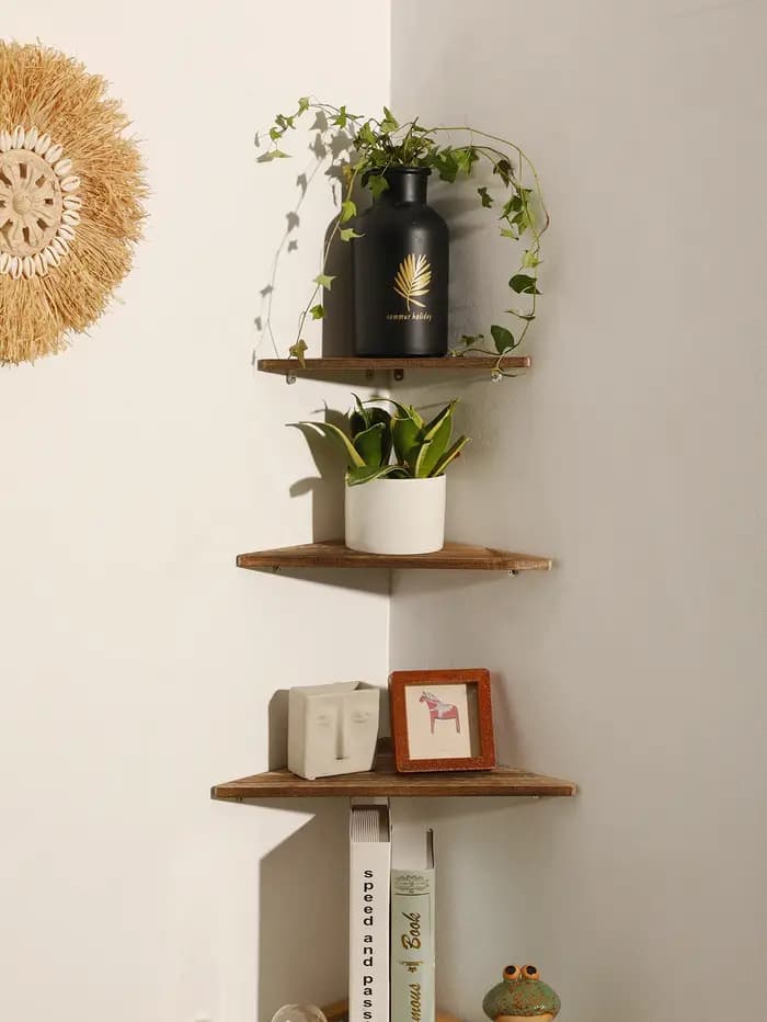 Étagère d'angle en bois brûlé au charbon de bois
