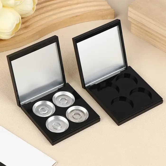 Boîte de support de Palette de cosmétiques magnétique vide à 4 grilles