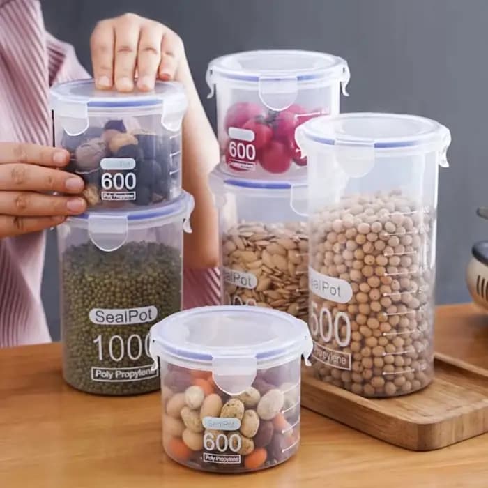 Réservoir scellé en plastique