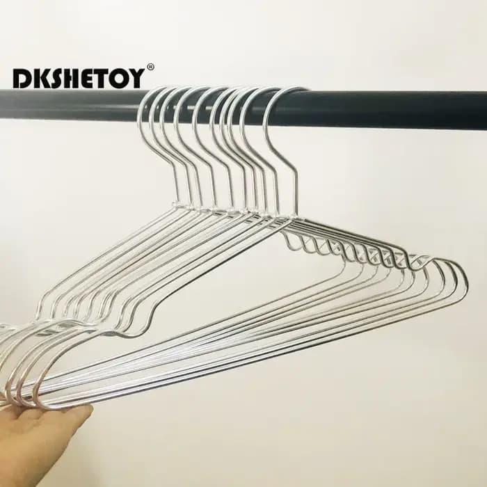 Cintres en métal délicat, argent, or, léger et robuste, pour suspendre des chemises, des T-Shirts et