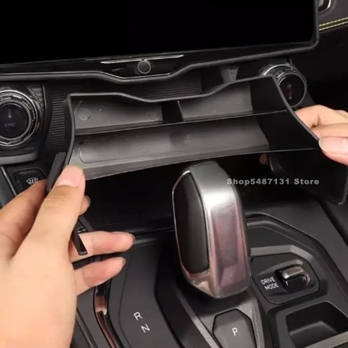 Boîte de rangement de commande centrale de voiture