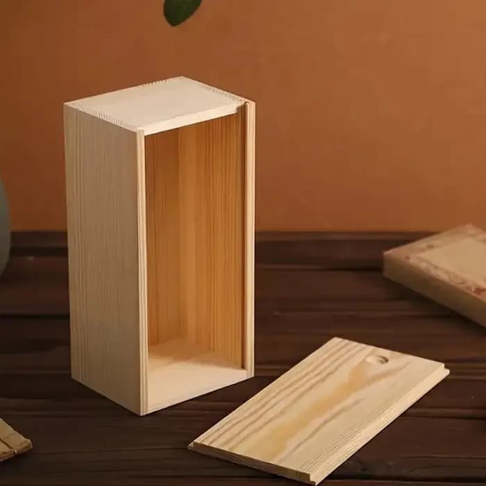 Boîte de rangement en bois de pin