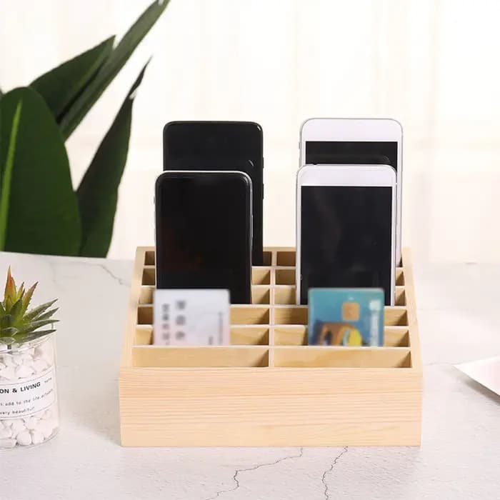 Boîte de rangement en bois multi-grille pour téléphone portable
