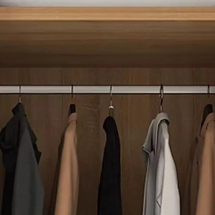 Liquidation : Ensembles de placards de rangement en bois à prix réduits
