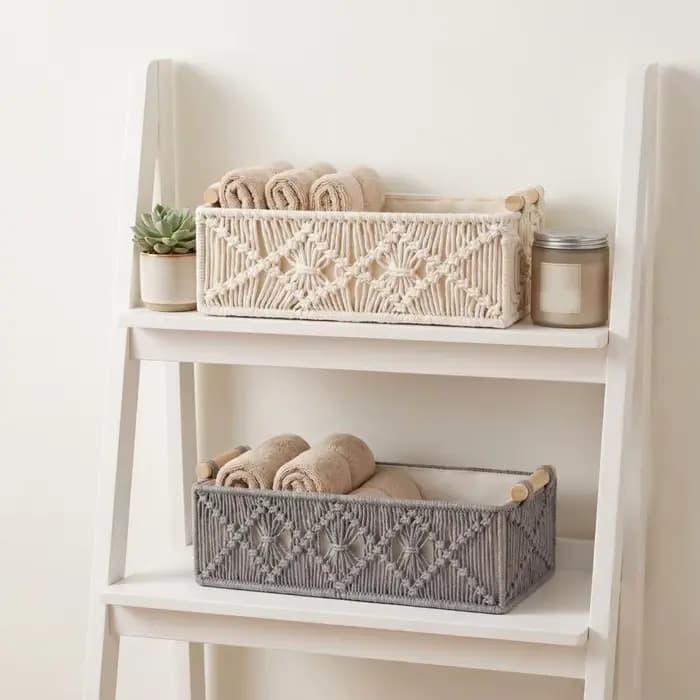 Boîte de rangement avec poignées en bois