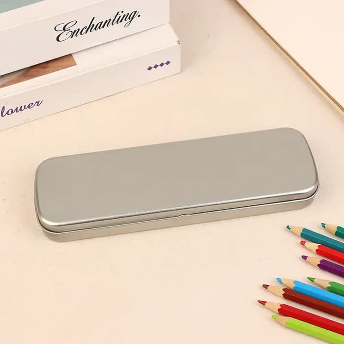 Nouvelle boîte à stylos en métal