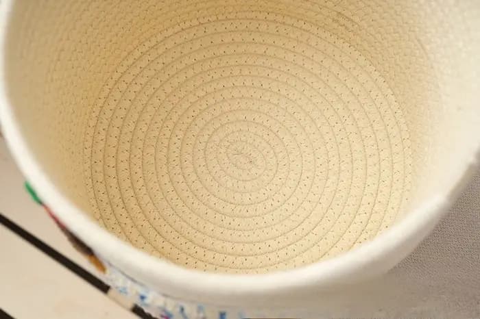 Nouveau panier de rangement en corde de coton tressée, grande capacité, anti-poussière, avec couvercle, pour bureau et tri de vêtements