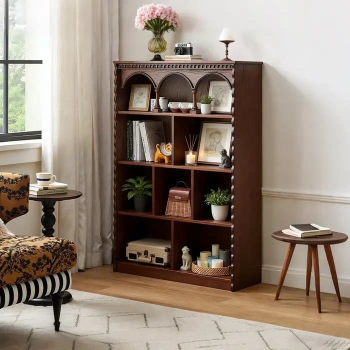 Armoires sur pied françaises vintage en bois