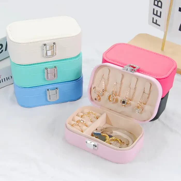 Boîte organisatrice de bijoux en cuir couleur macaron, boîte de rangement rectangulaire multifonctionnelle, boîte à bagues classique mini pour femmes
