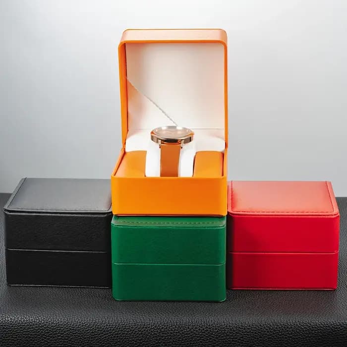 Coffret cadeau de montre simple noir avec oreiller