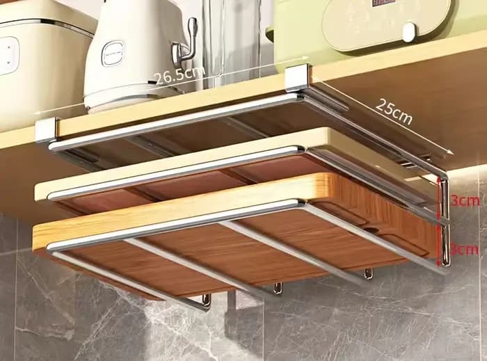 Support de rangement suspendu sous armoire pour planches à découper