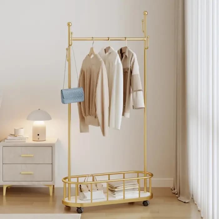 Porte-manteau, porte-vêtements sur pied pour chambre à coucher