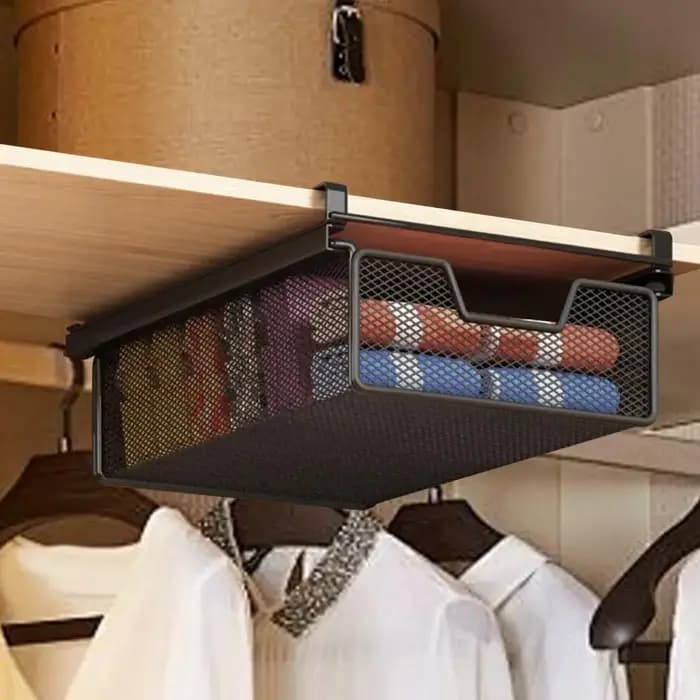 Panier de rangement coulissant suspendu sous armoire
