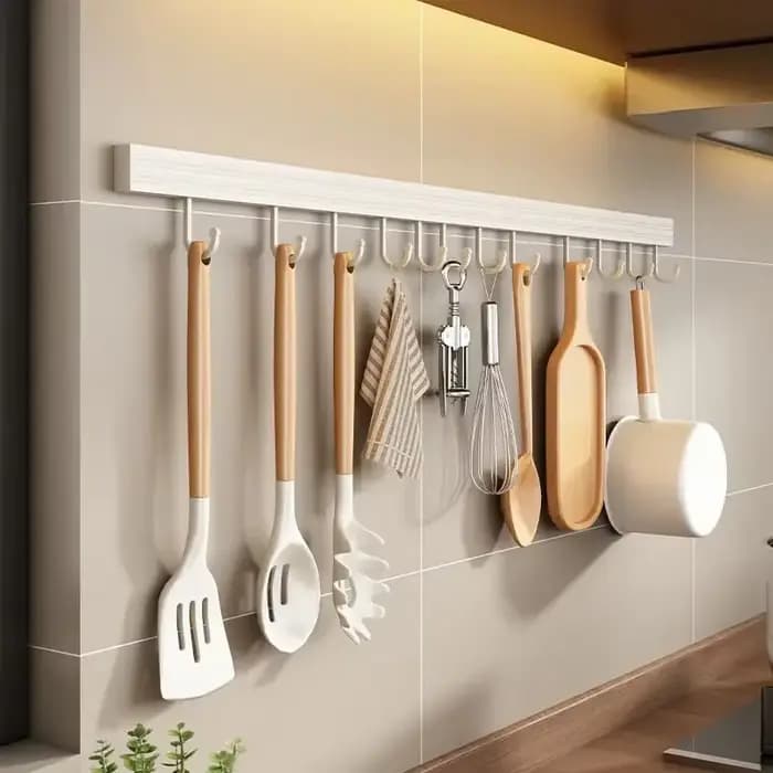 Étagère de rangement murale pour cuisine sans perçage avec crochets mobiles et support pour cuillères, organisateur d'accessoires de cuisine