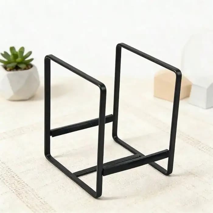 Étagère à assiettes en métal noir - Organisateur de vaisselle vertical compact
