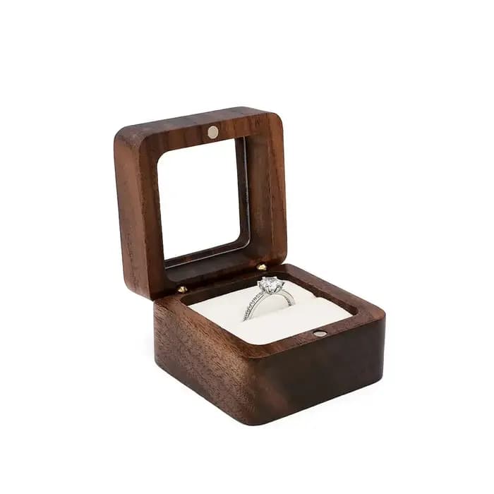 Boîte à bijoux pour cadeaux de fiançailles