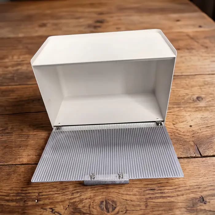 Boîte de rangement pour comptoir de salle de bain