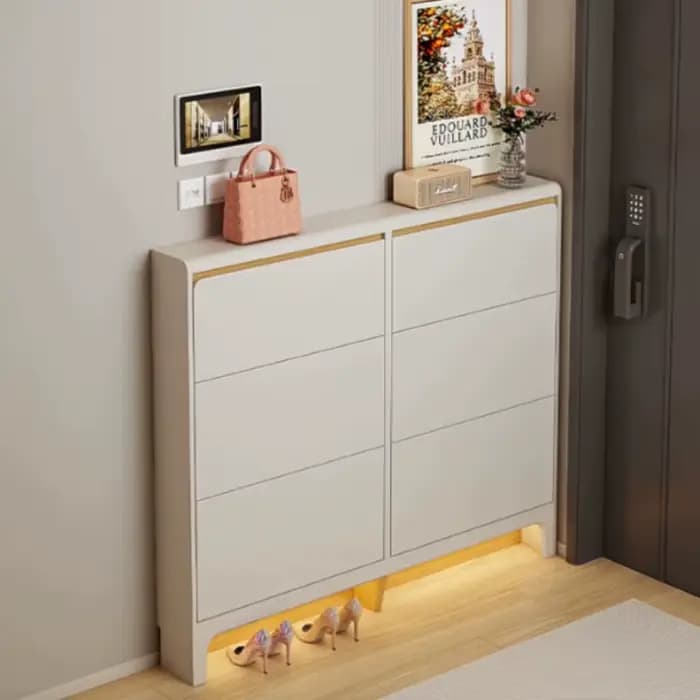 Meuble à chaussures d'angle étroit en bois avec portes