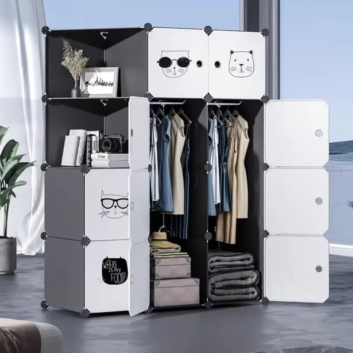 Armoire compacte moderne et peu encombrante