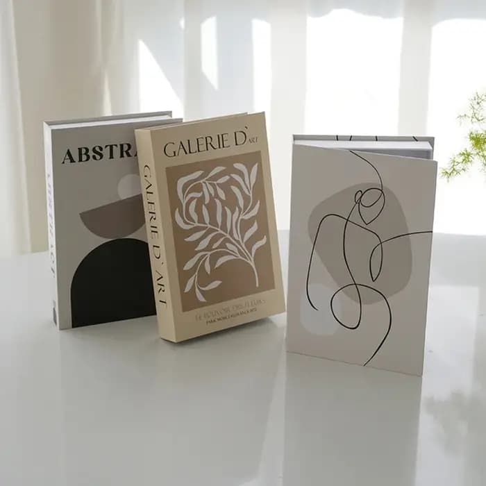 Boîte de rangement de faux livres de luxe ouverte